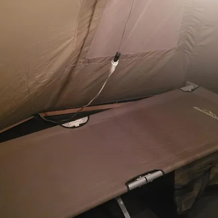Tippi Zelt Lakeside Campsite